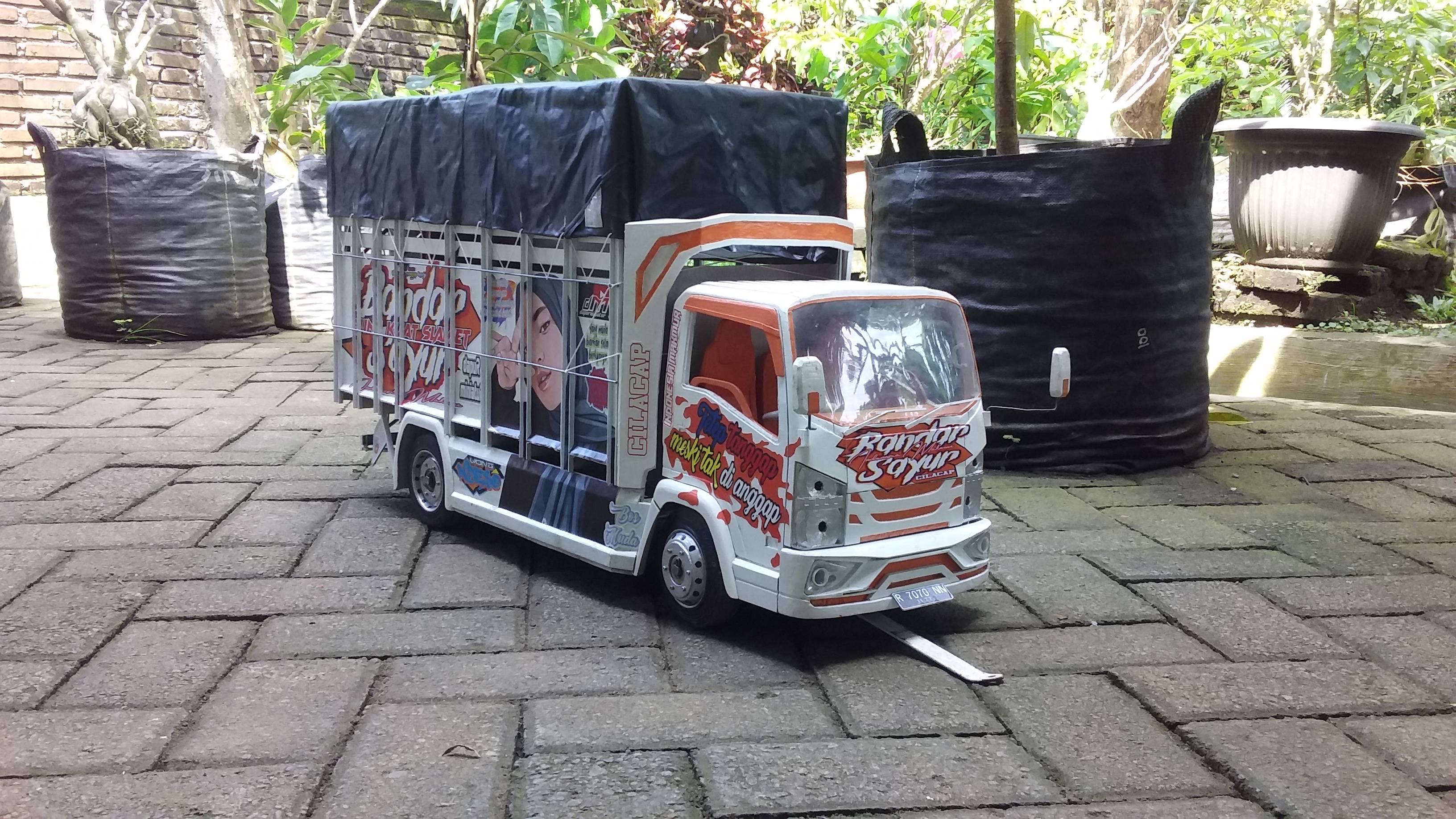 Dapur miniatur truck and bus 